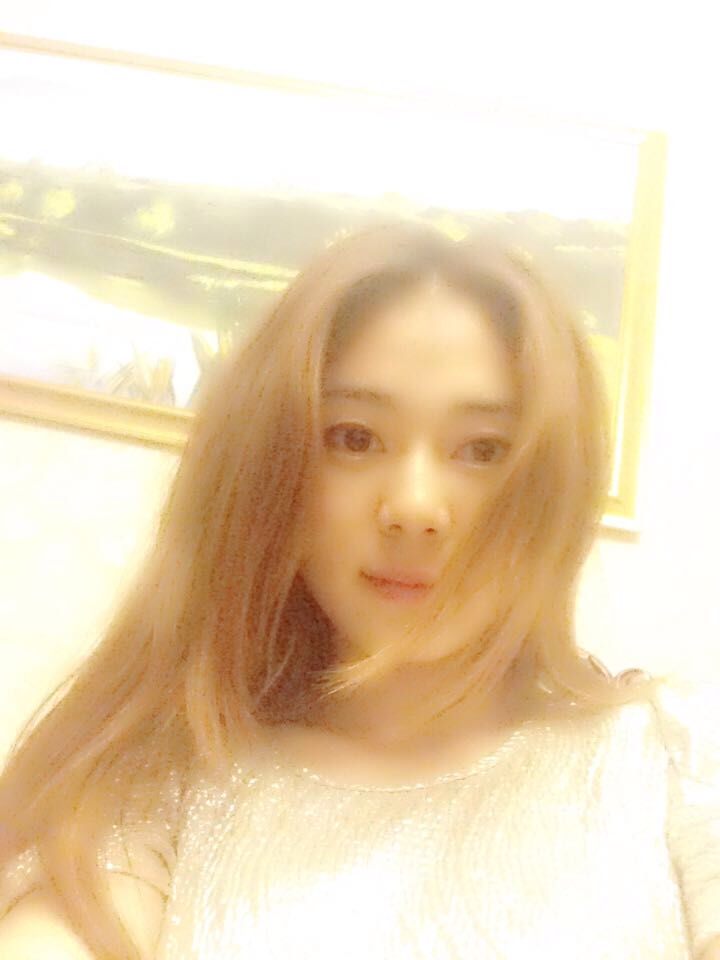 昨天考科二,两次都没出库,哭了一天,头疼的不行