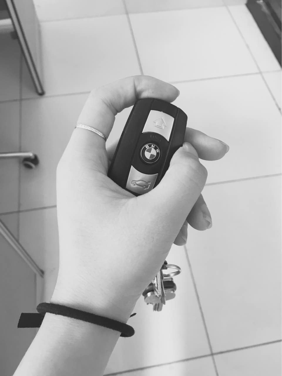 卸载条动态!晒完本就v动态接上典典了,进来一看鬼舞女步蝴蝶生舞图片