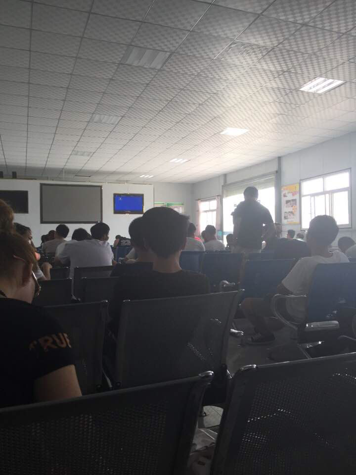 说中国这个社会真是腐败。 就西安这个驾校。