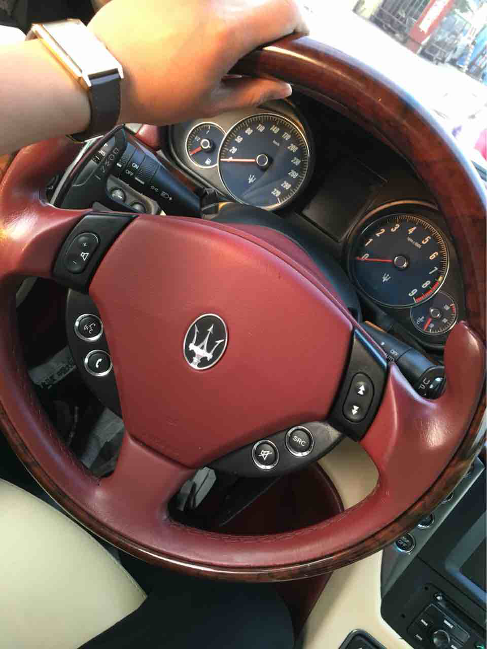 我感觉科二挺好考的就是感觉没什么用我的车车