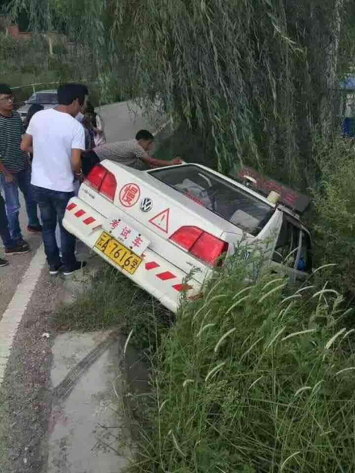 科目三过了,特来还愿。一大早四点起床去练车